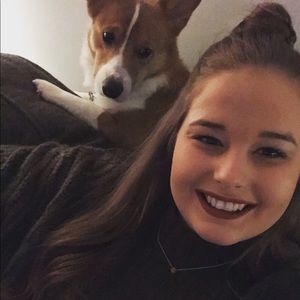 Meet your Posher, Emily